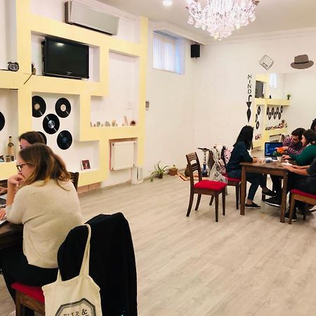 Sherlock Holmes Hostel Baku Extérieur photo