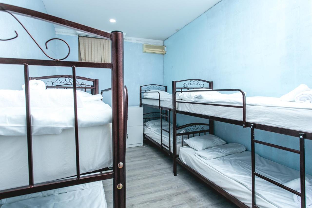 Sherlock Holmes Hostel Baku Extérieur photo