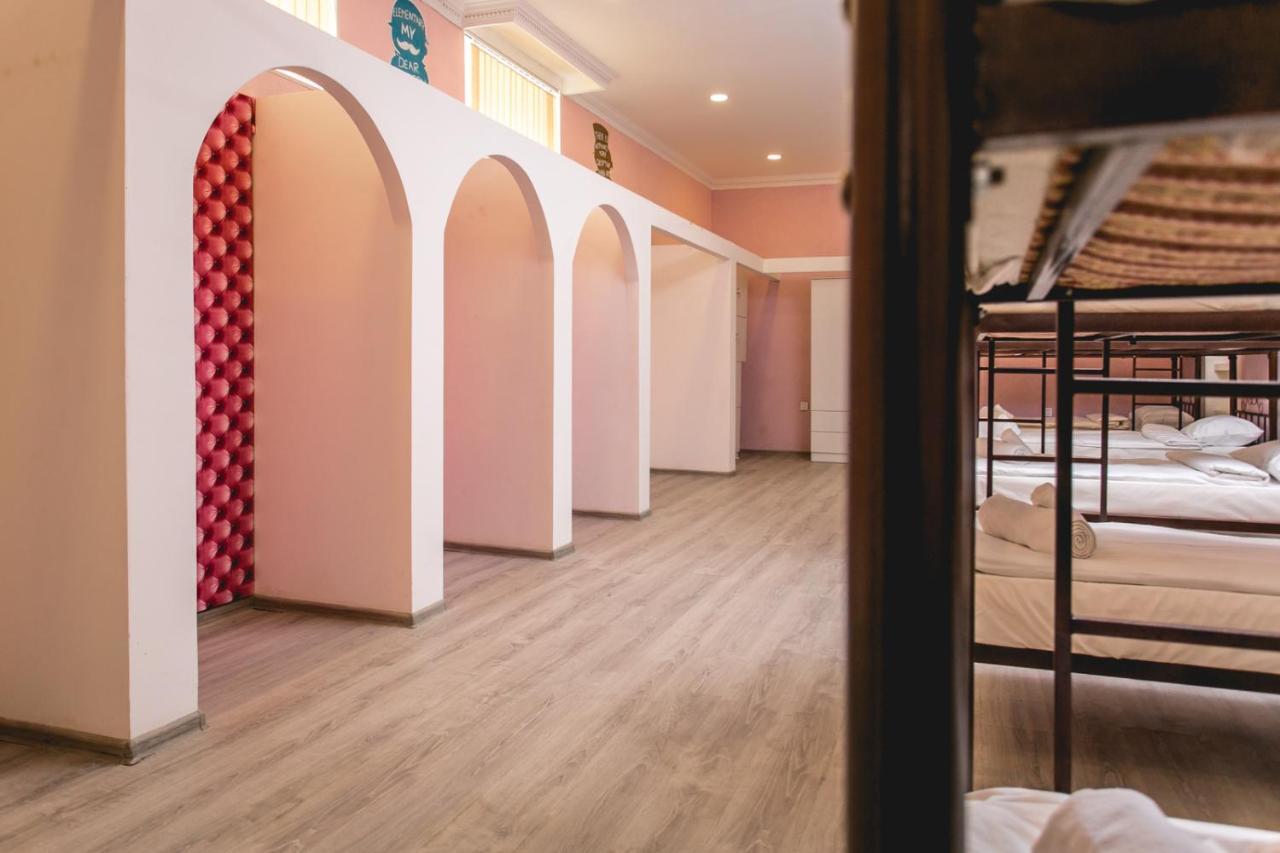 Sherlock Holmes Hostel Baku Extérieur photo