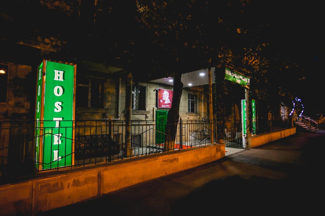 Sherlock Holmes Hostel Baku Extérieur photo