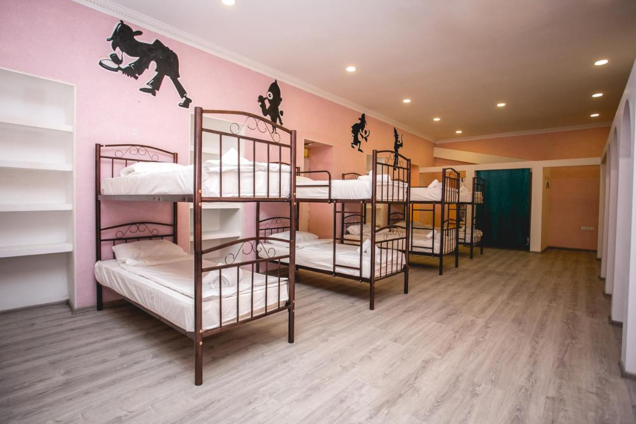 Sherlock Holmes Hostel Baku Extérieur photo