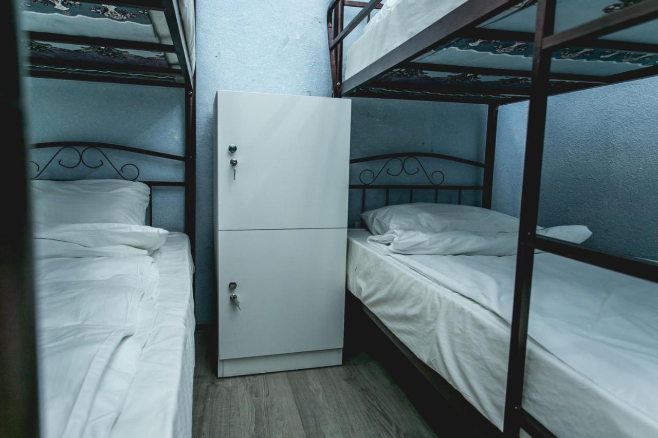 Sherlock Holmes Hostel Baku Extérieur photo