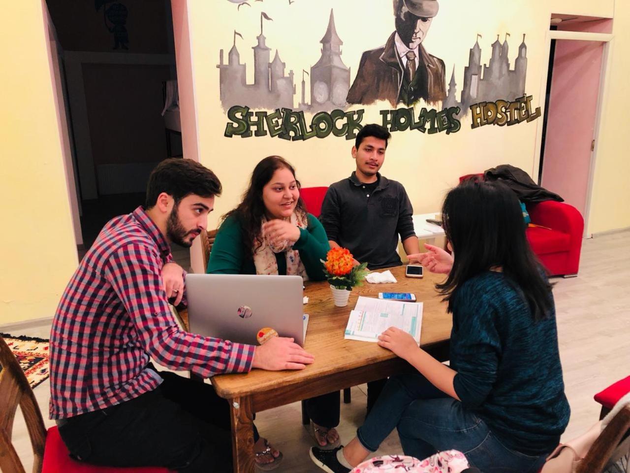Sherlock Holmes Hostel Baku Extérieur photo